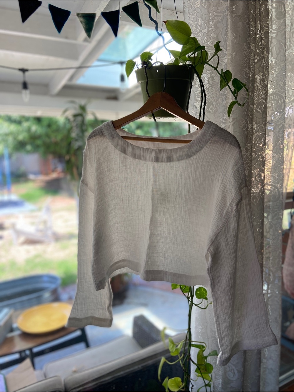 Blu Pepper White Gauzy Cropped Blouse